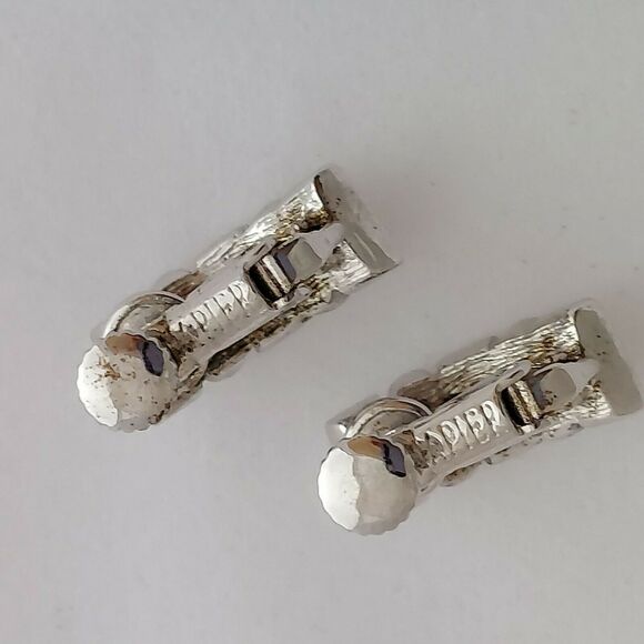 Vintage Napier Small & Dainty Rhinestone Earrings Screwback Huggie Estate - Picture 6 of 7